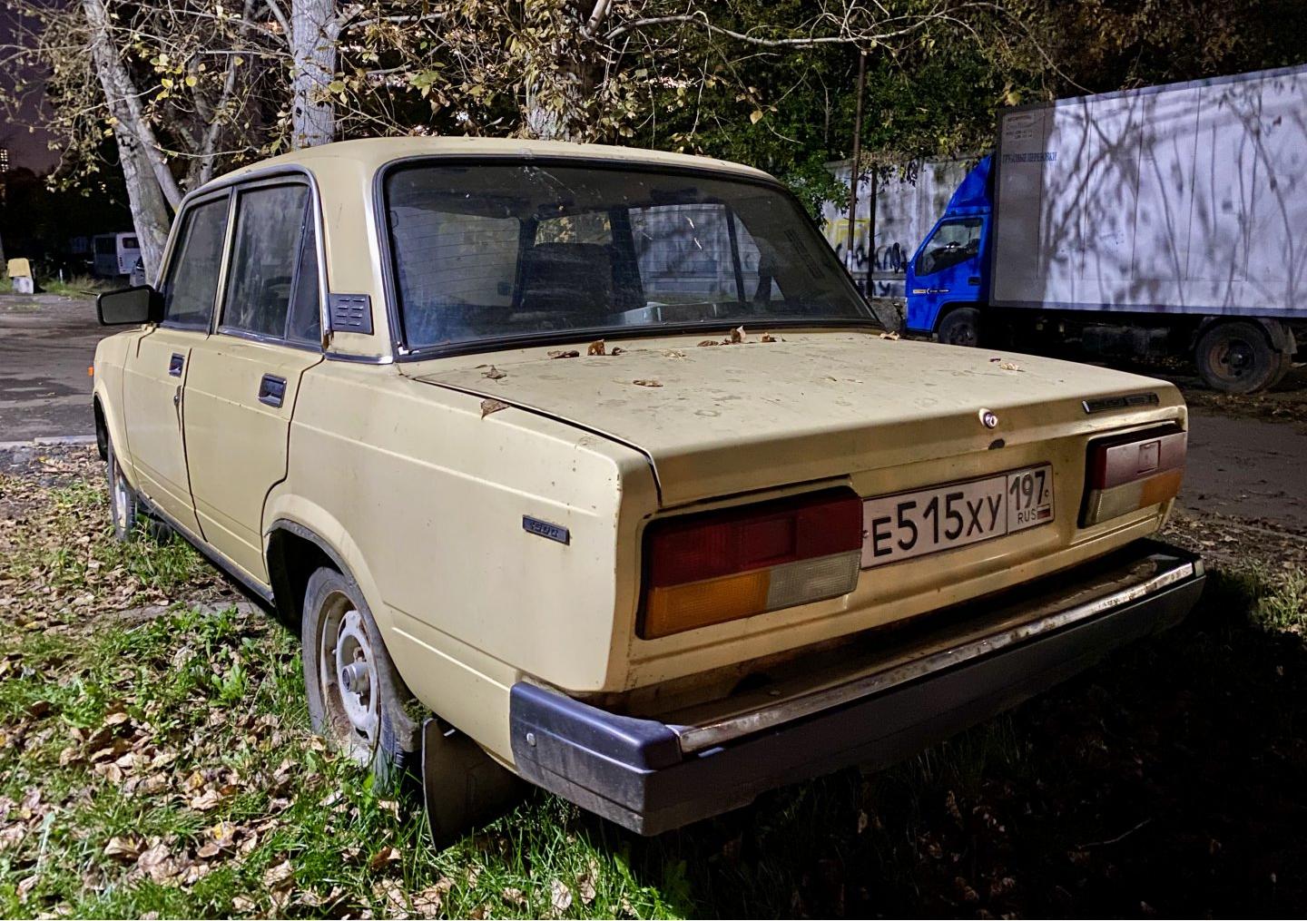 Автомобиль госномер Е515ХУ197