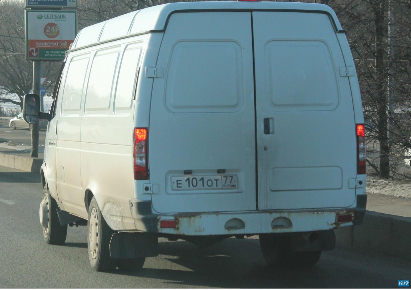Автомобиль госномер Е101ОТ77