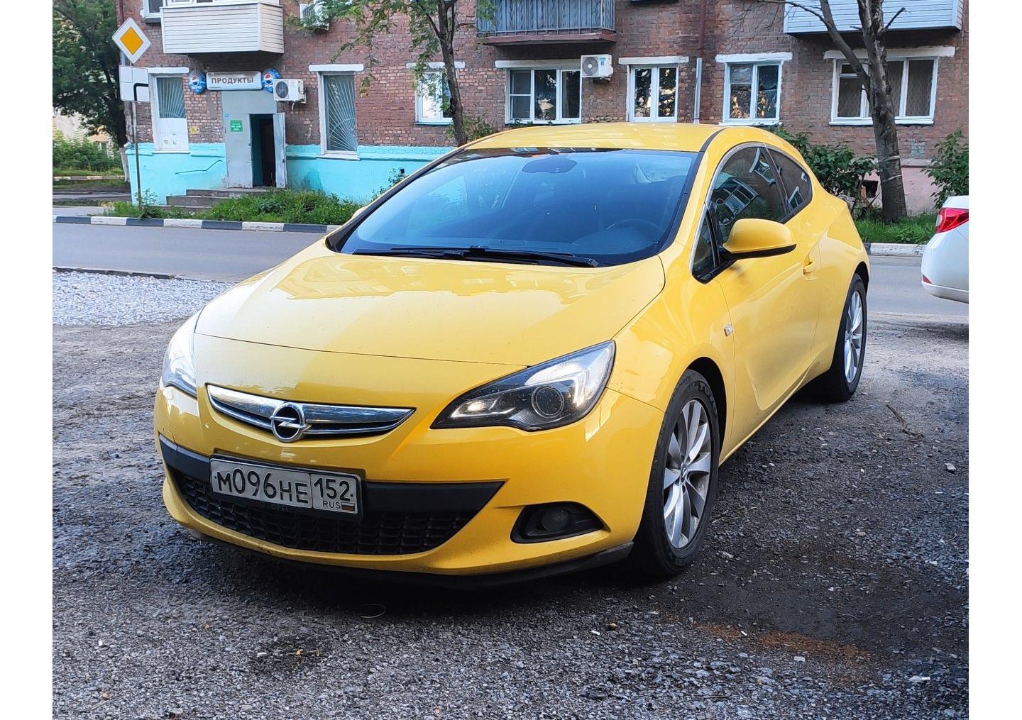 Автомобиль госномер М096НЕ152