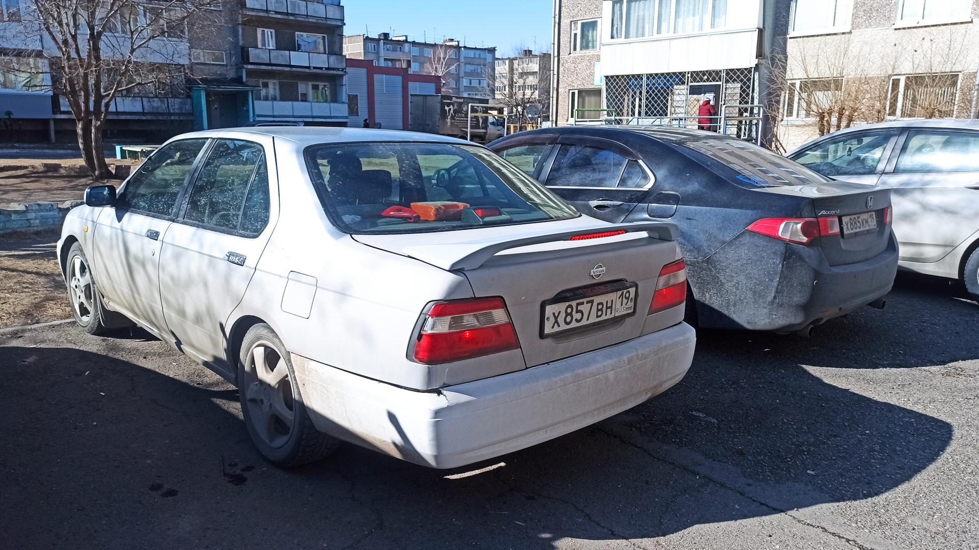 Автомобиль госномер Х857ВН19