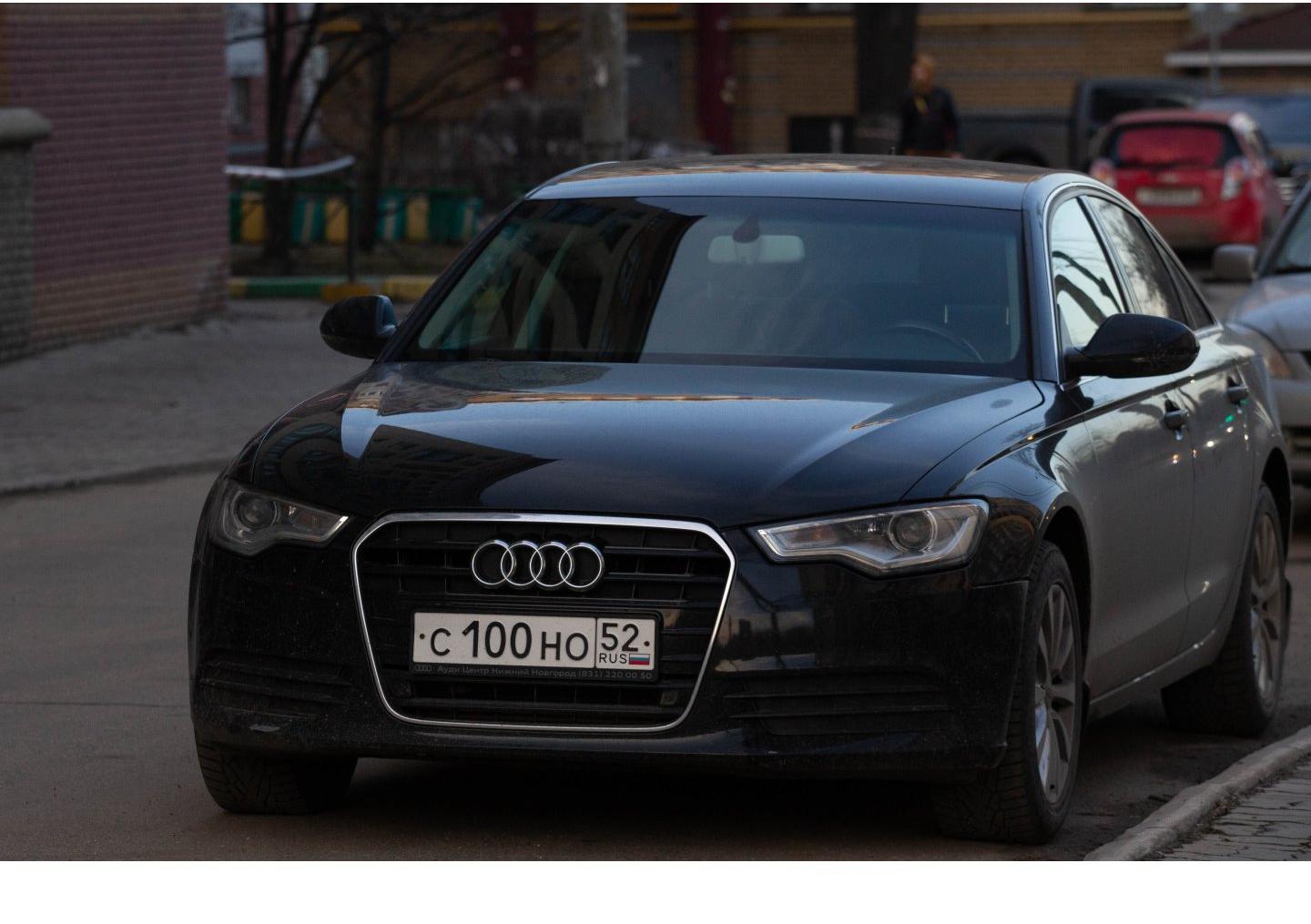 Автомобиль госномер С100НО52