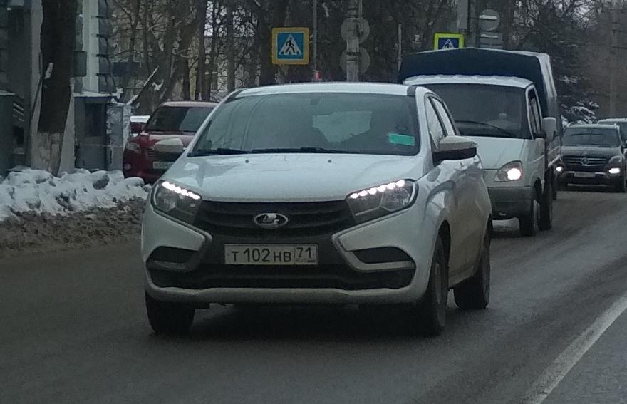 Автомобиль госномер Т102НВ71