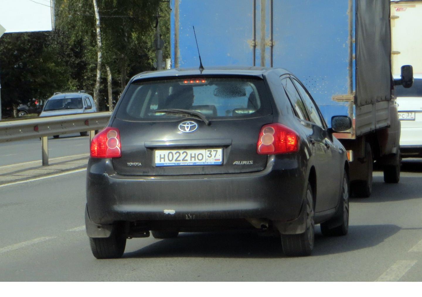 Автомобиль госномер Н022НО37