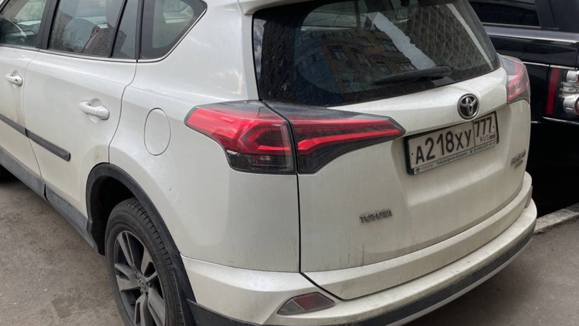 Автомобиль госномер А218ХУ777