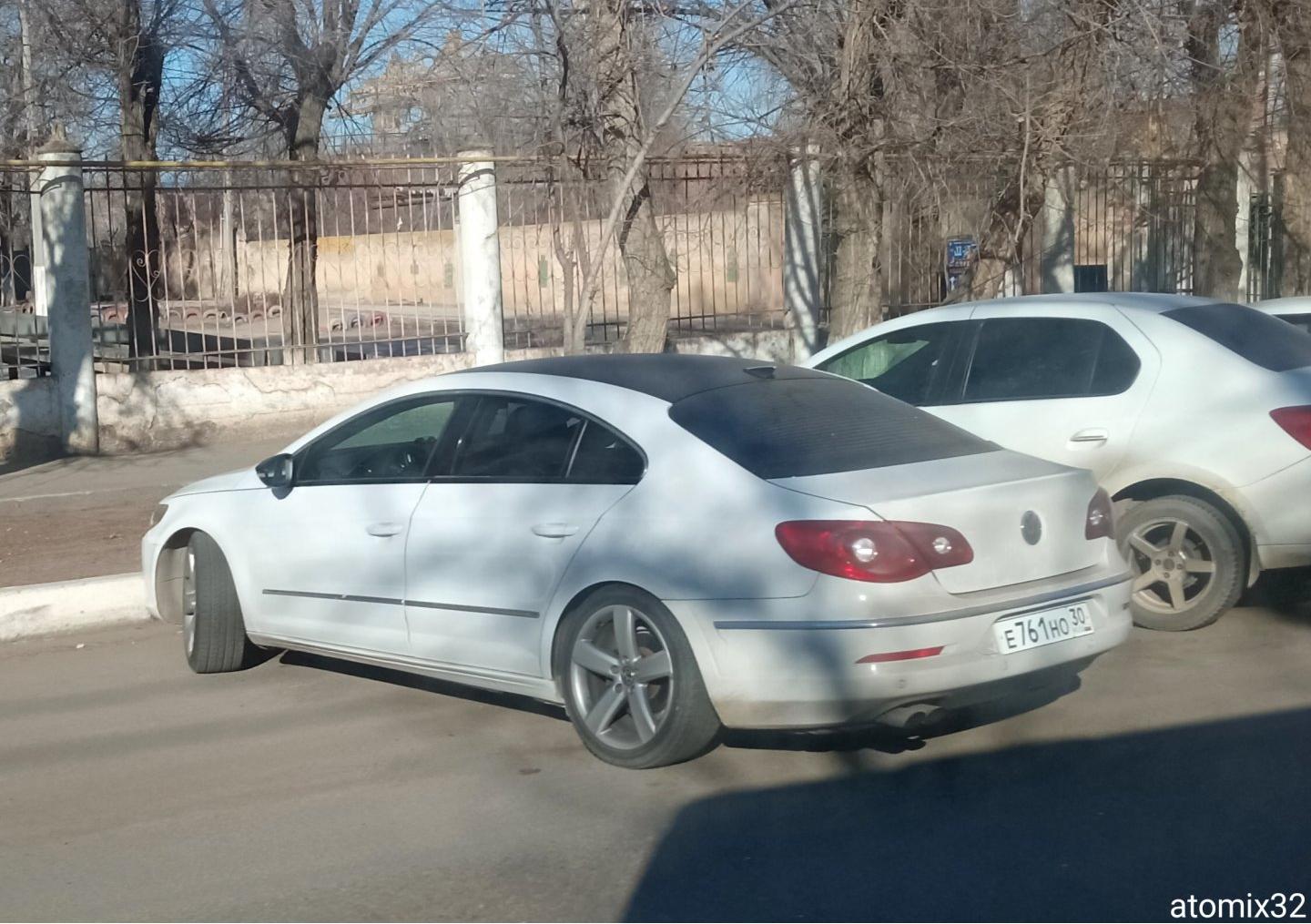 Автомобиль госномер Е761НО30