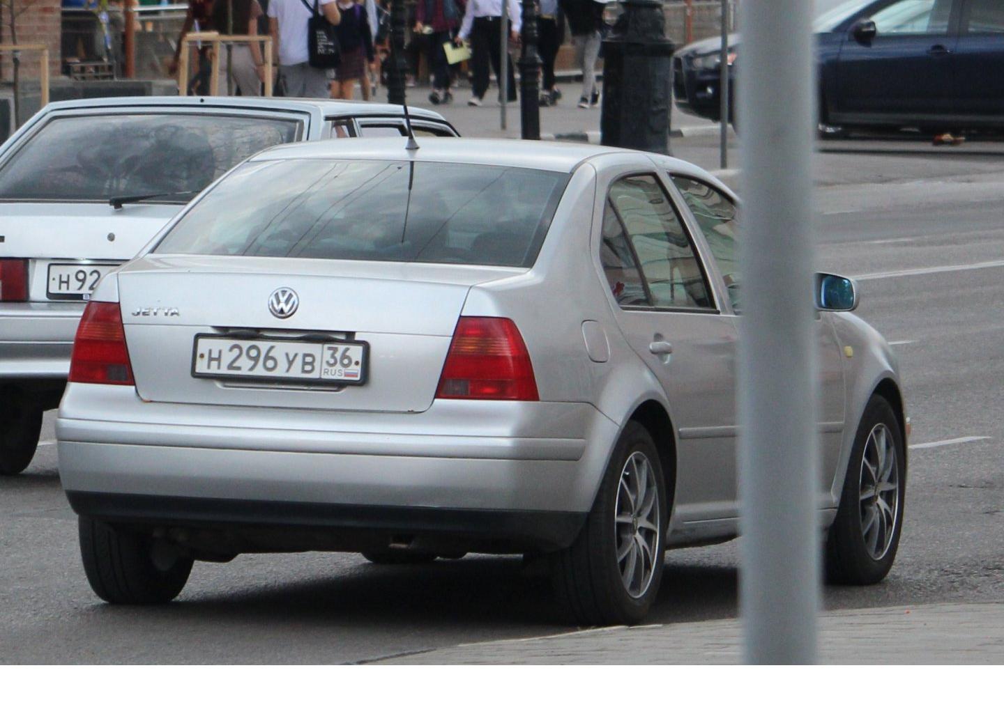 Автомобиль госномер Н296УВ36