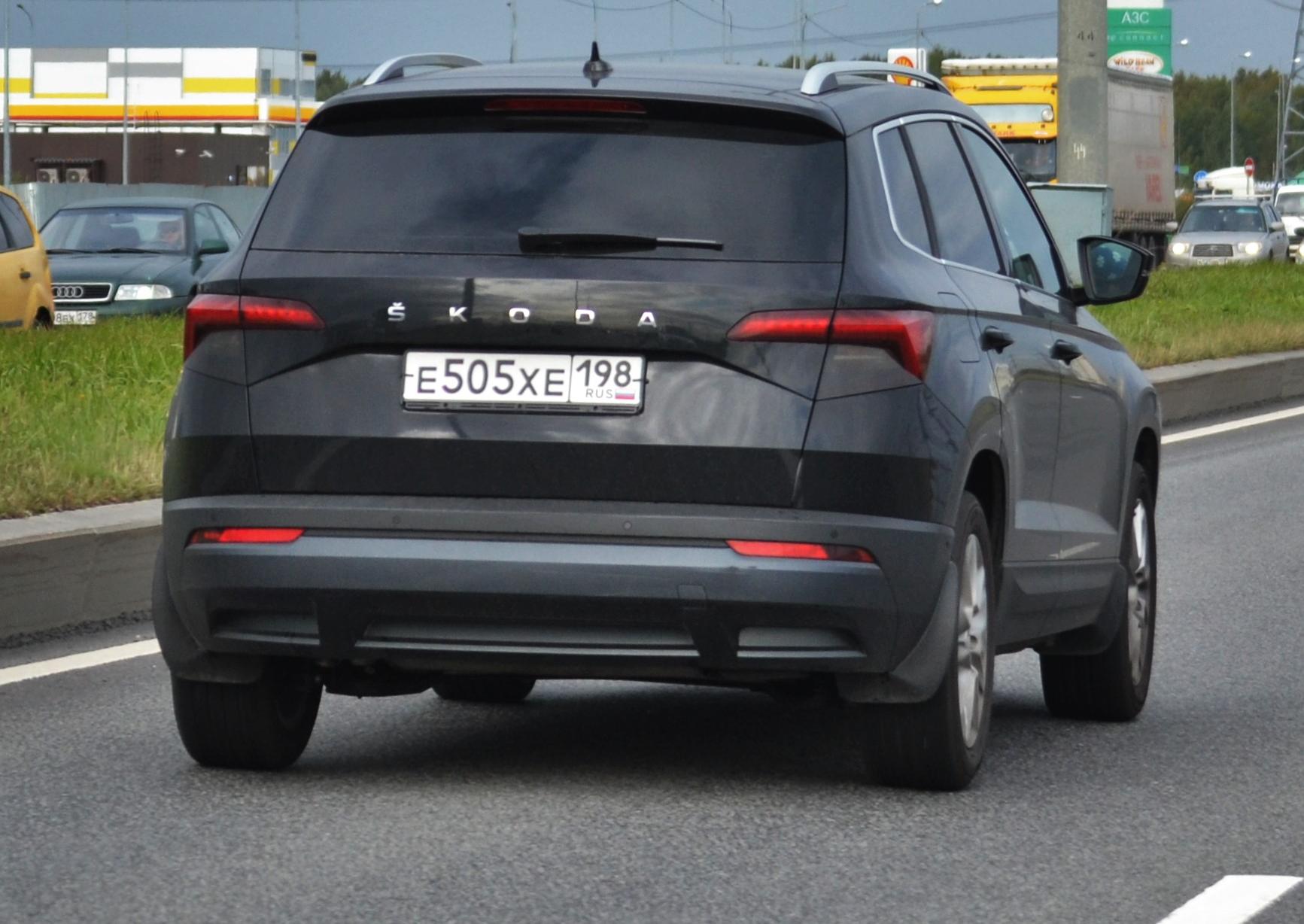 Автомобиль госномер Е505ХЕ198
