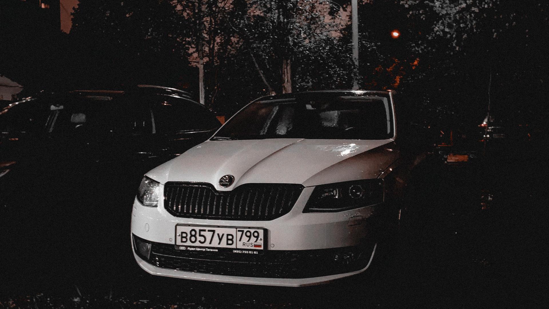 Автомобиль госномер В857УВ799