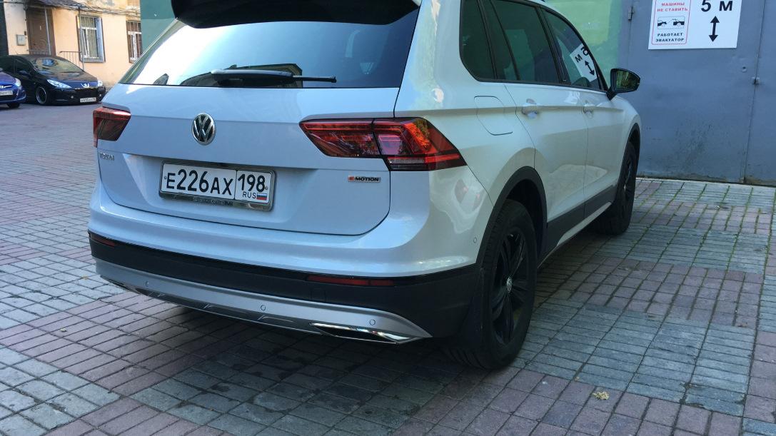 Автомобиль госномер Е226АХ198