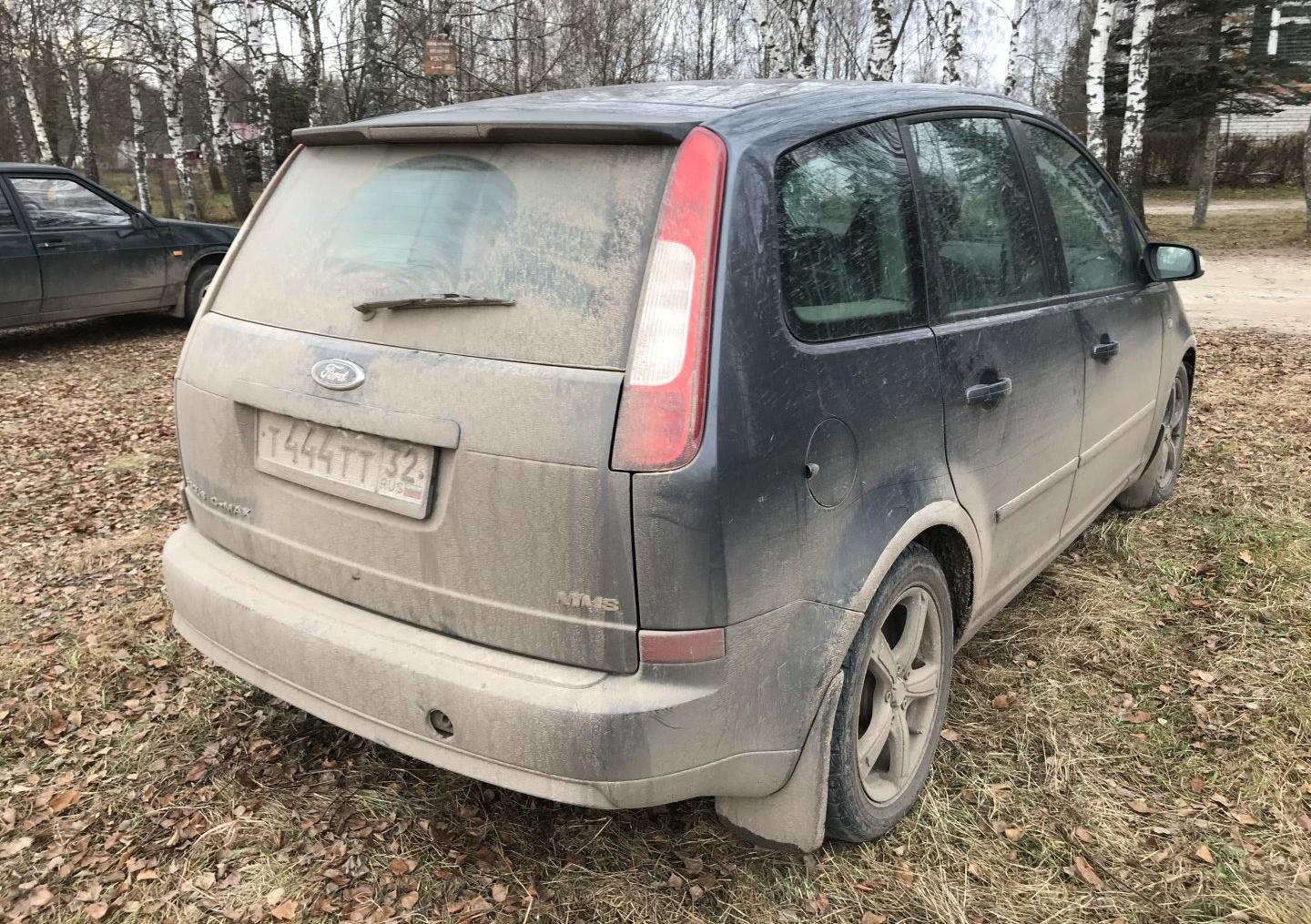 Автомобиль госномер Т444ТТ32