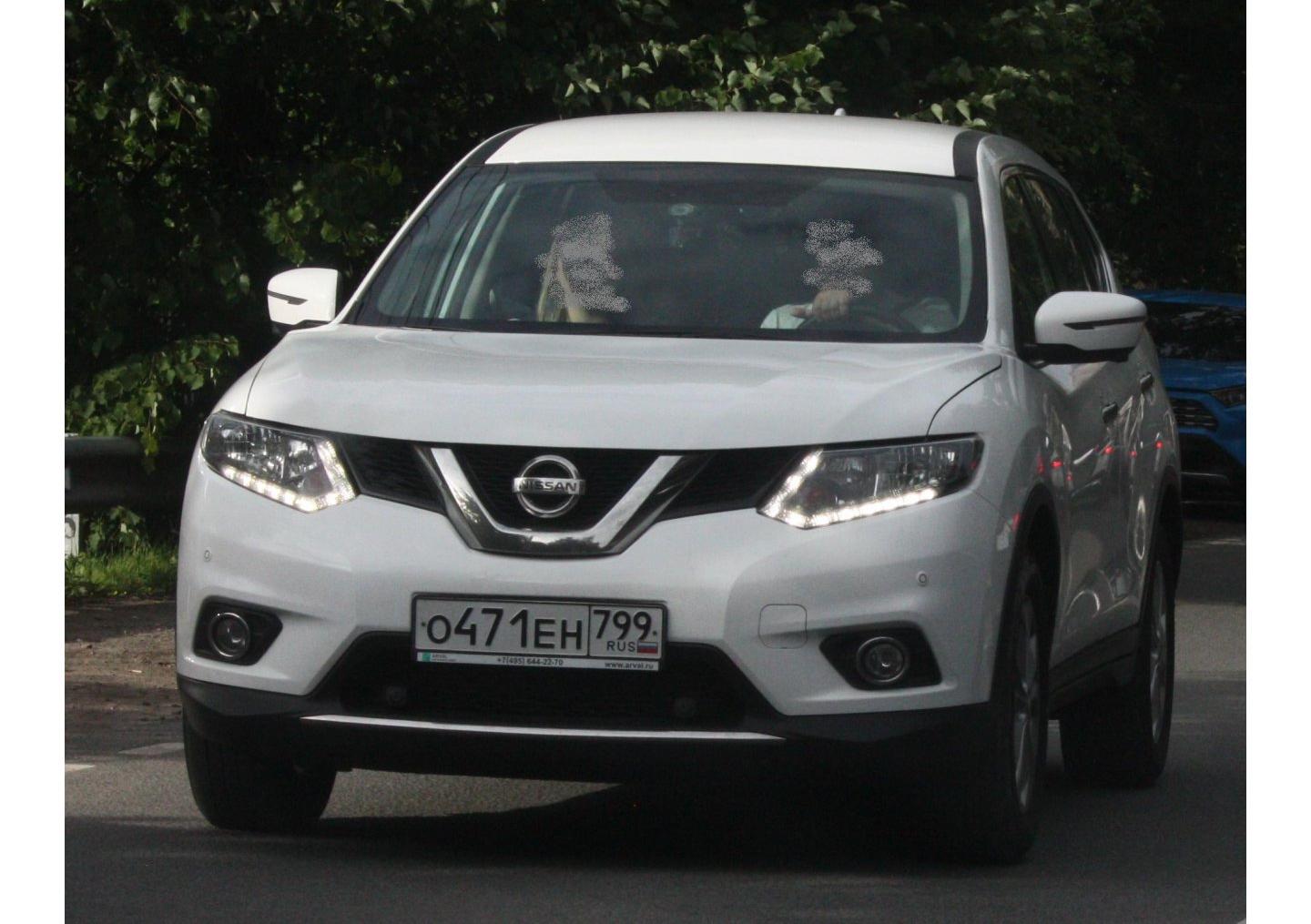 Автомобиль госномер О471ЕН799