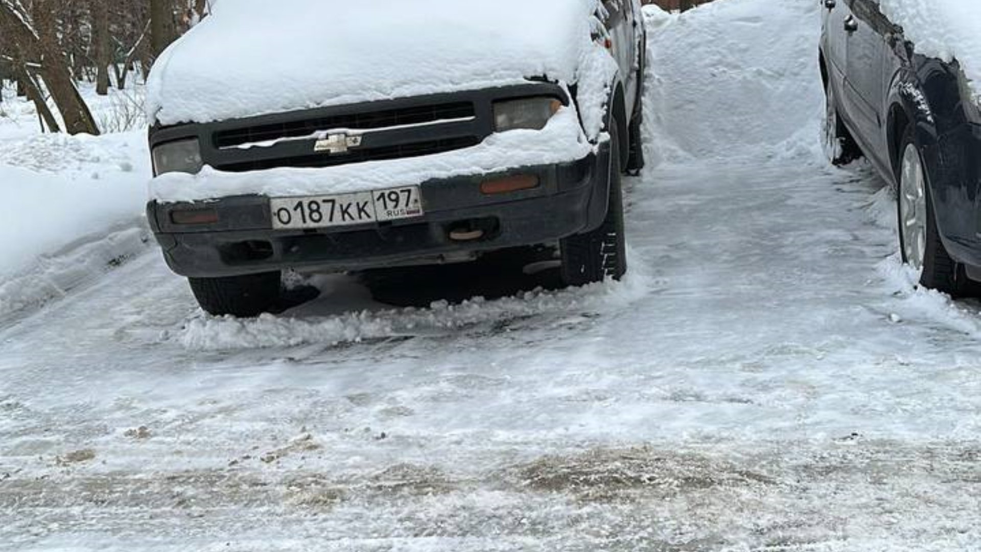 Автомобиль госномер О187КК197