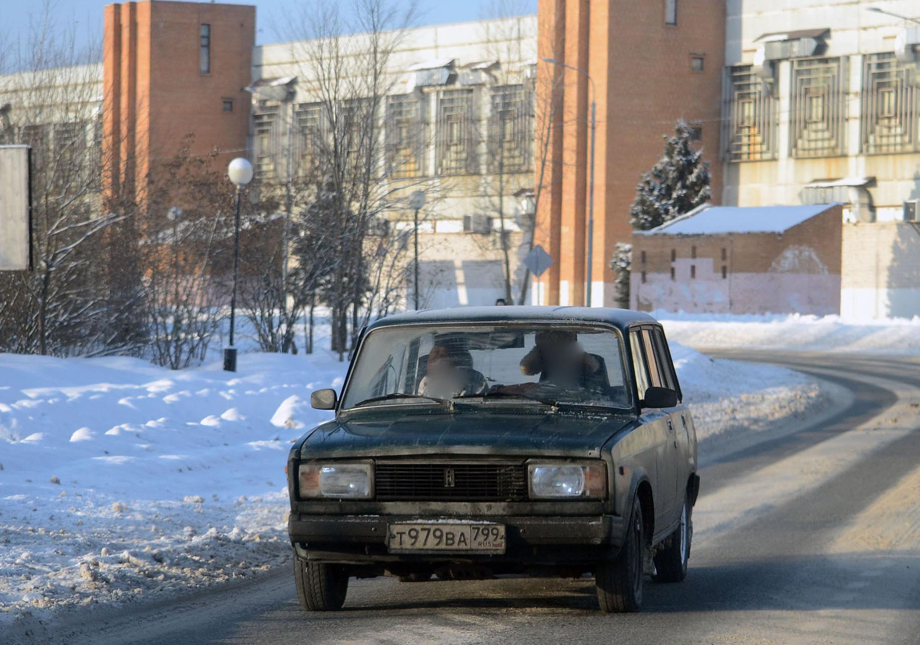 Автомобиль госномер Т979ВА799