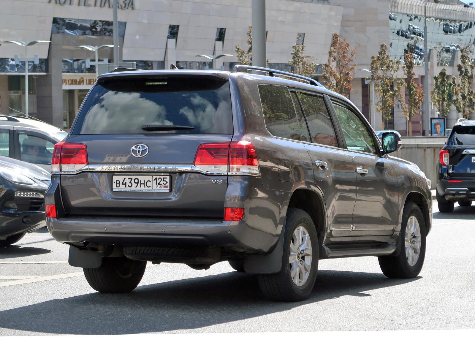 Автомобиль госномер В439НС125