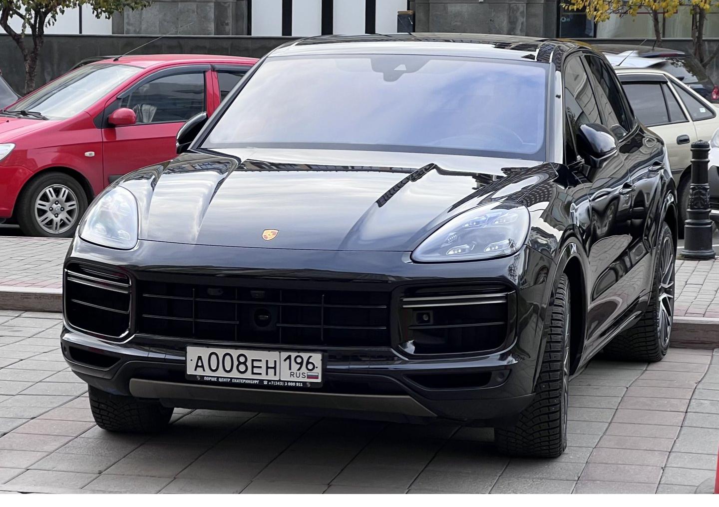 Автомобиль госномер А008ЕН196