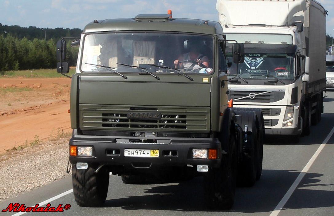 Автомобиль госномер ВН974Н16
