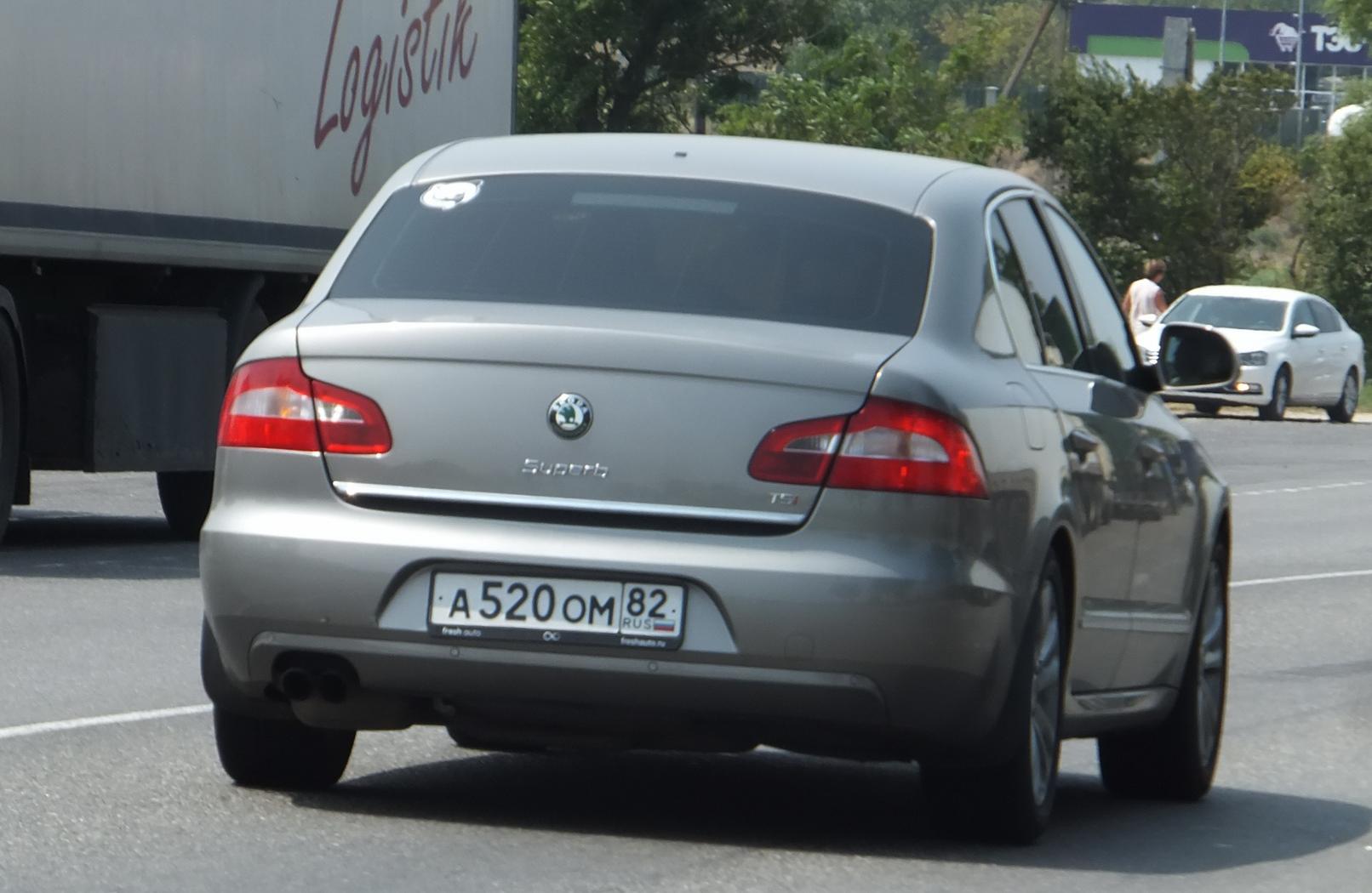 Автомобиль госномер А520ОМ82