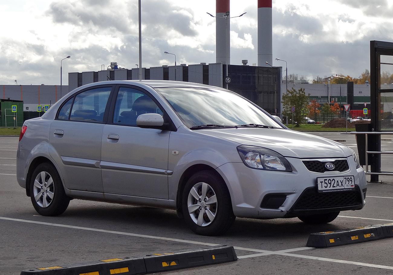 Автомобиль госномер Т592АХ799