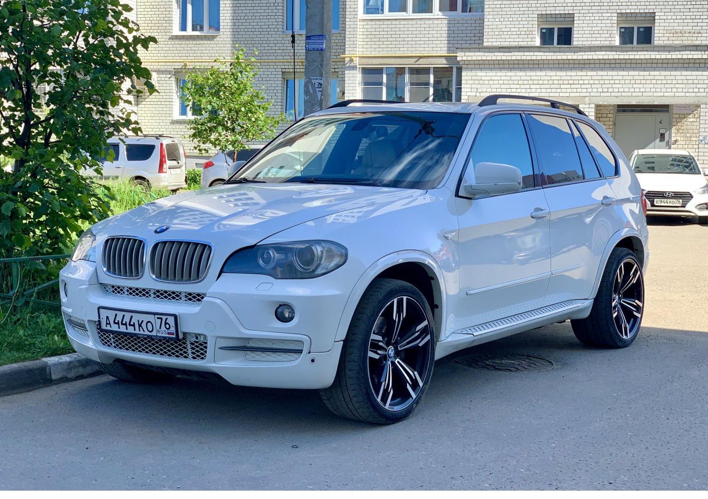 Автомобиль госномер А444КО76