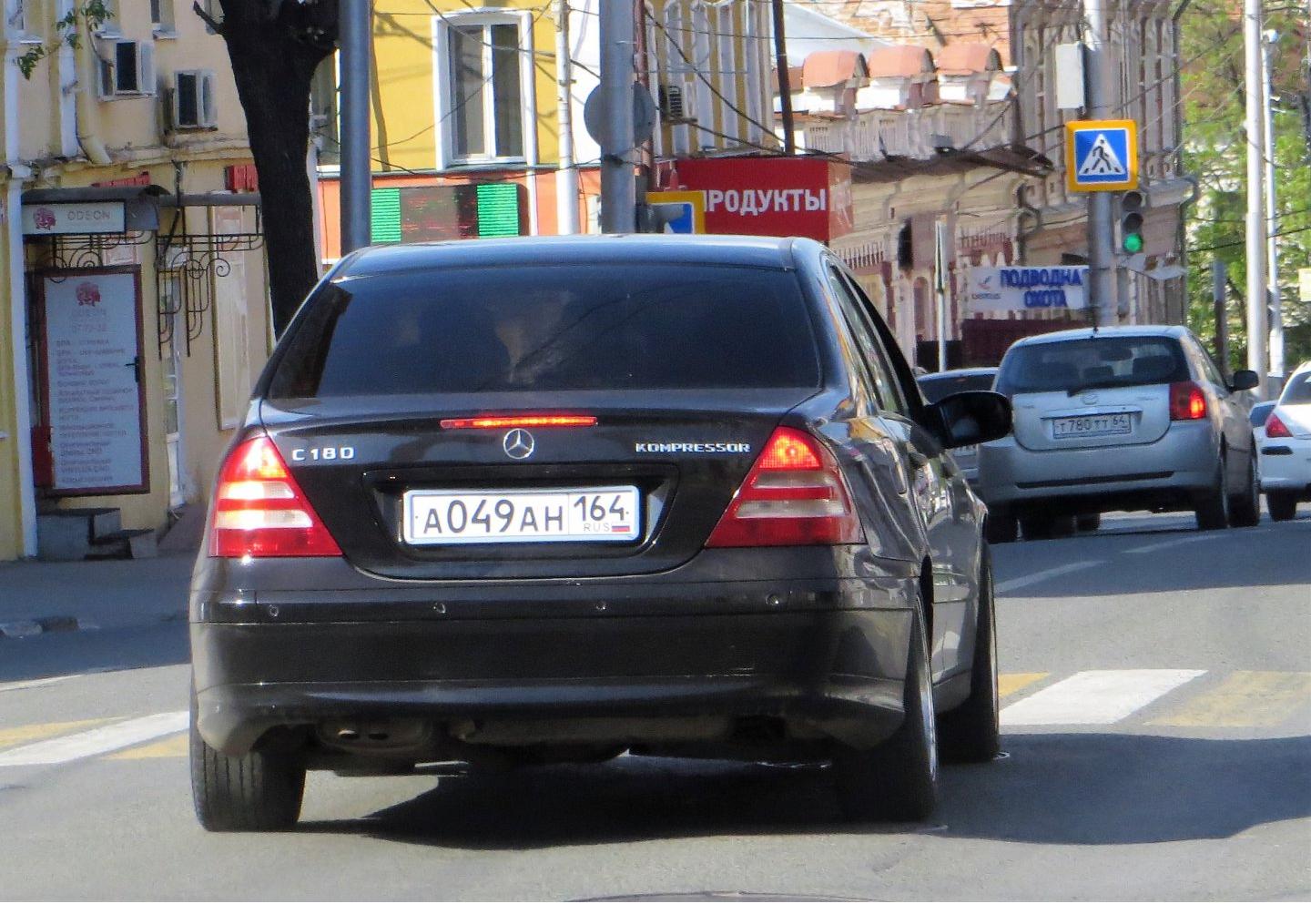 Автомобиль госномер А049АН164
