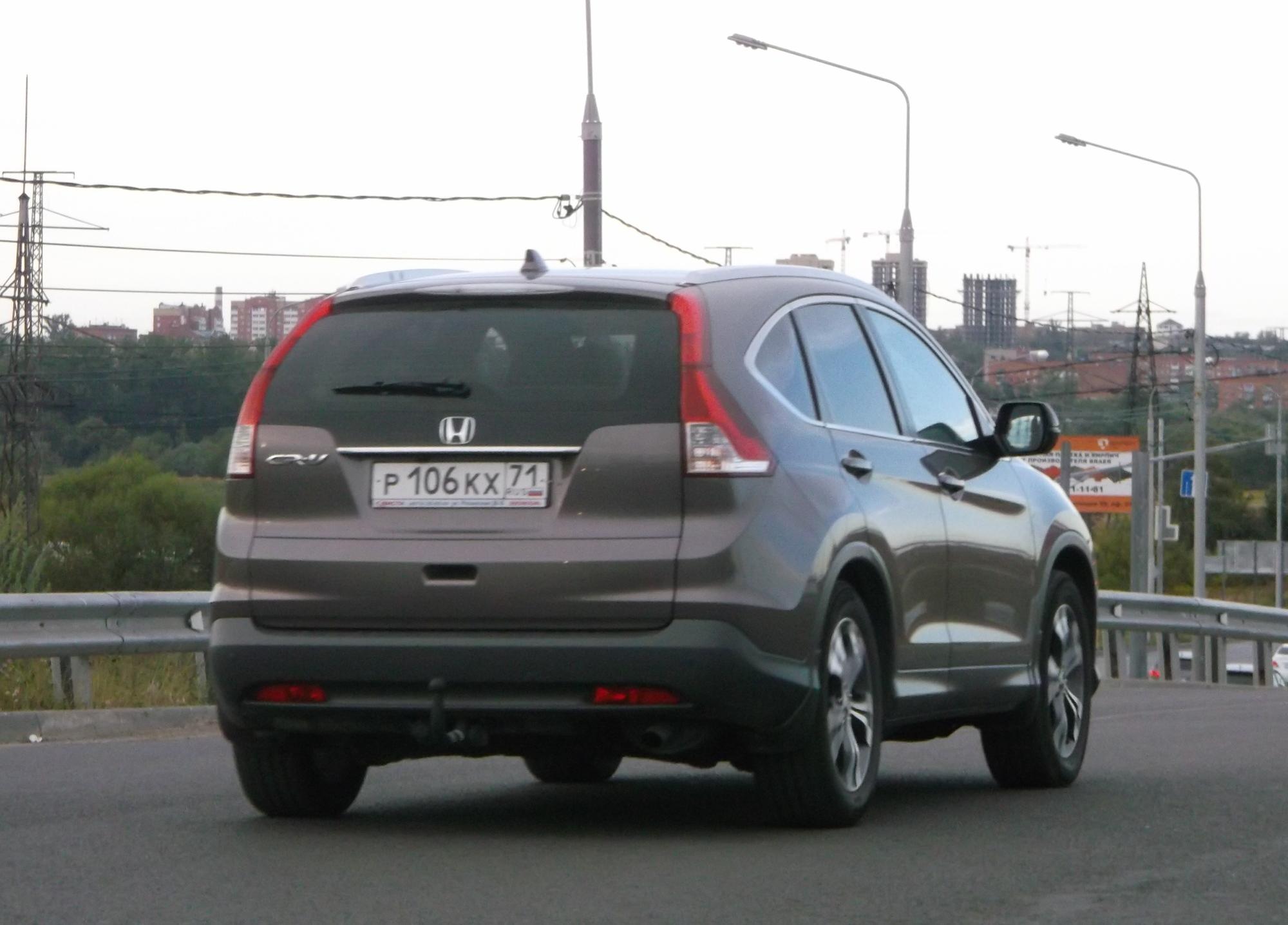 Автомобиль госномер Р106КХ71
