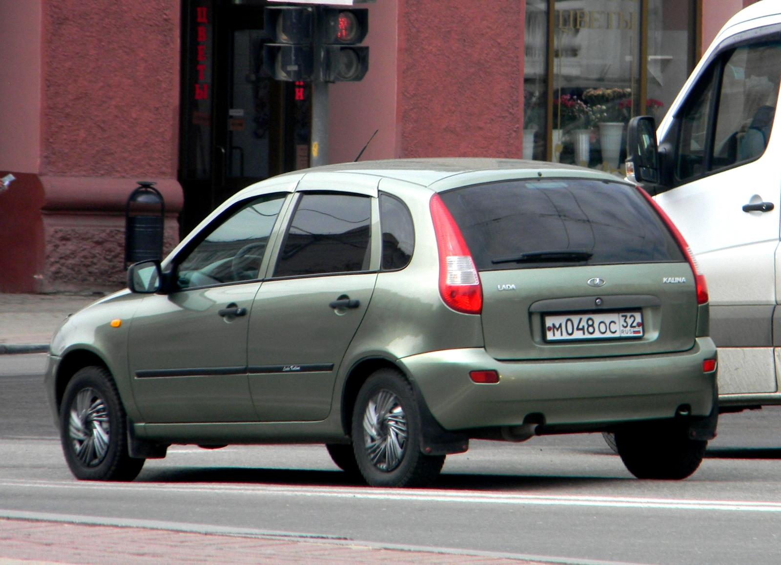 Автомобиль госномер М048ОС32