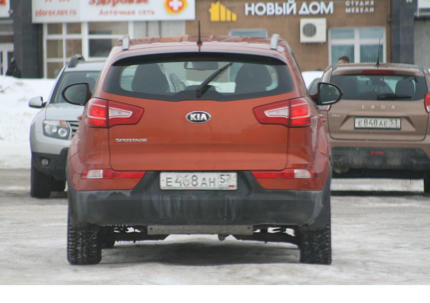 Автомобиль госномер Е368АН53