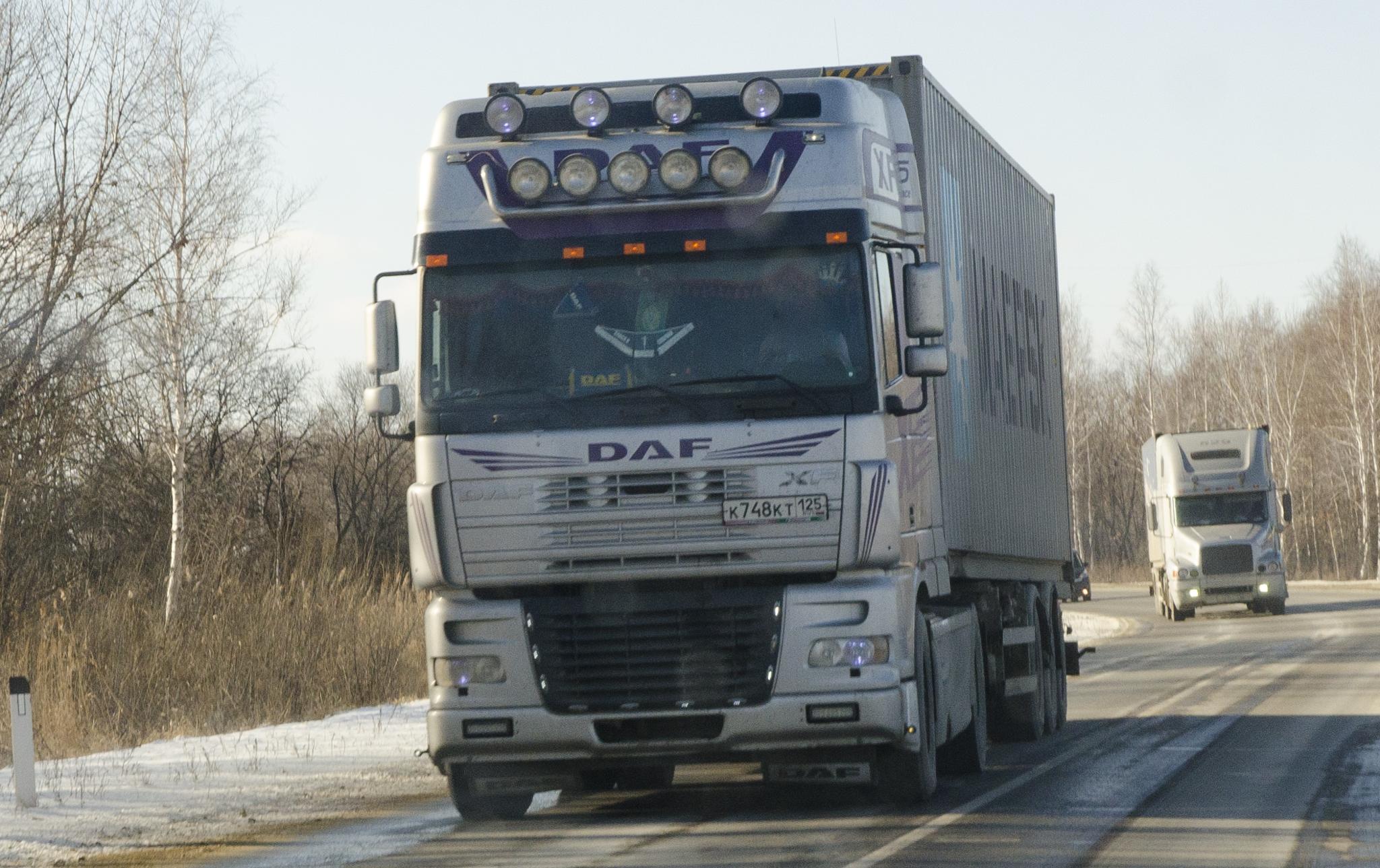 Автомобиль госномер К748КТ125