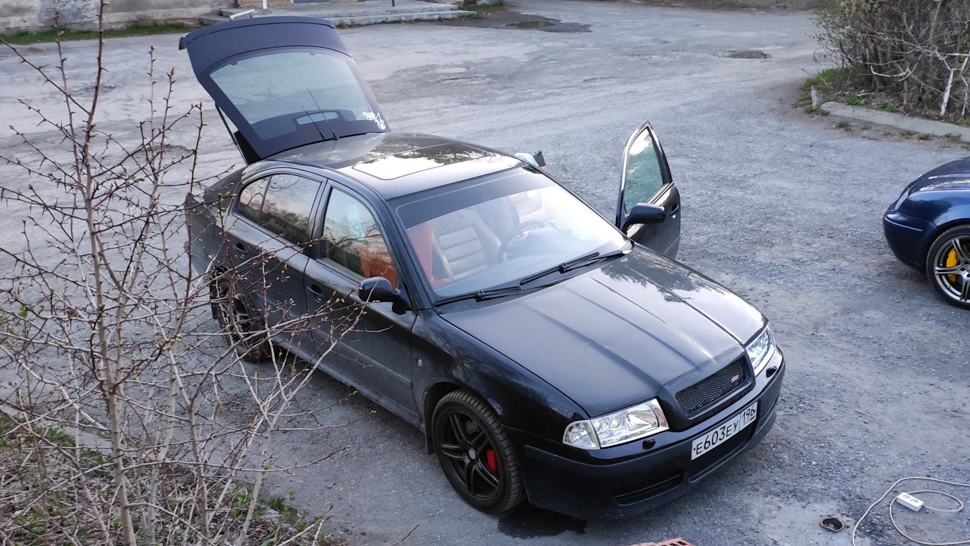Автомобиль госномер Е603ЕУ196