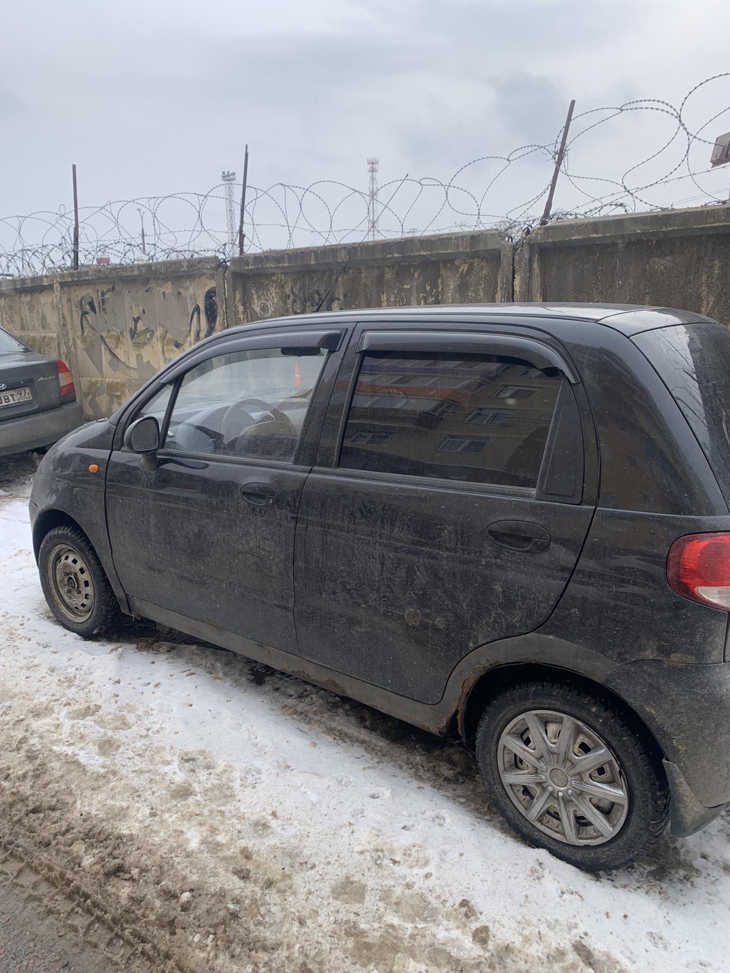 Автомобиль госномер У452ОХ190