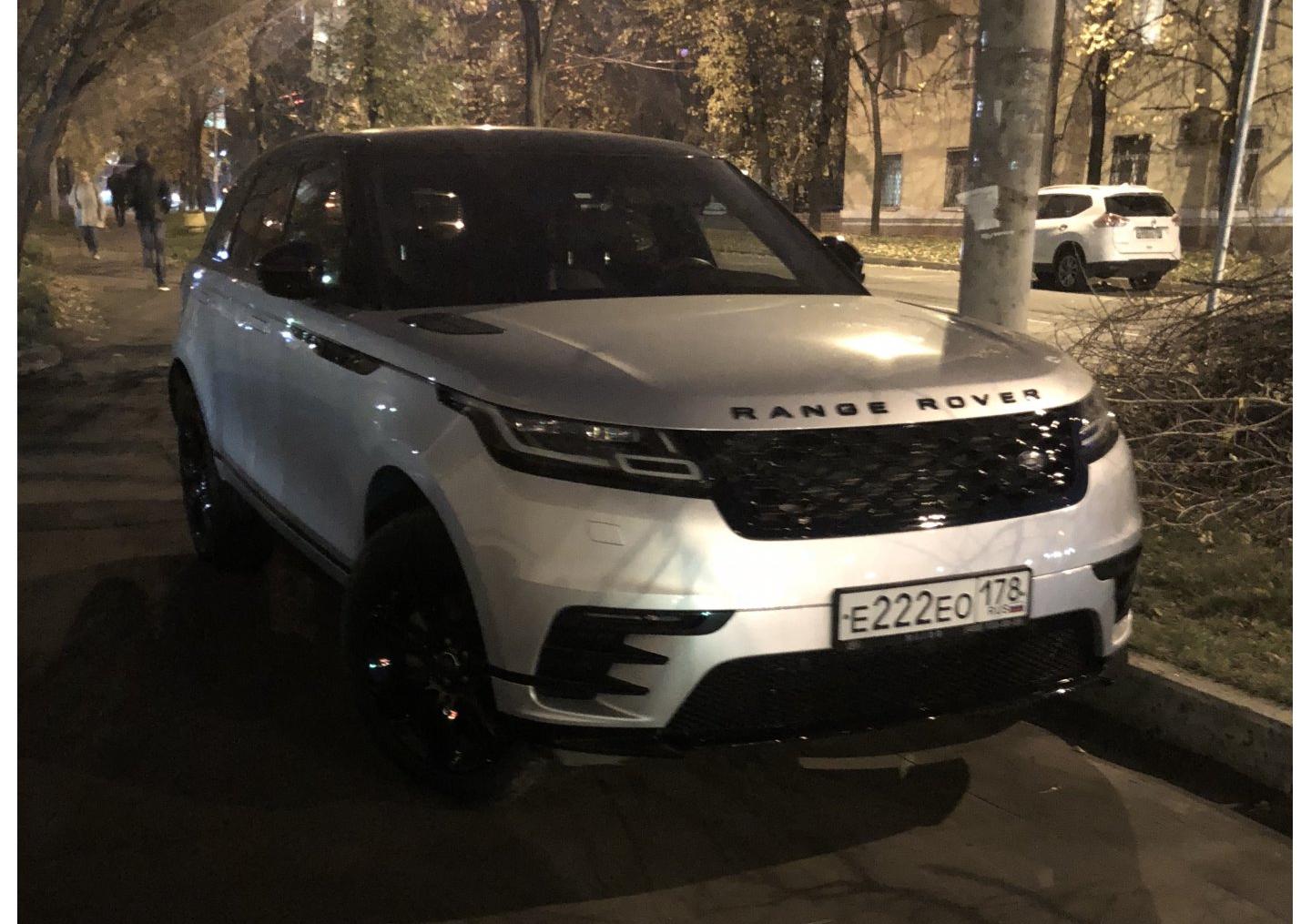 Автомобиль госномер Е222ЕО178