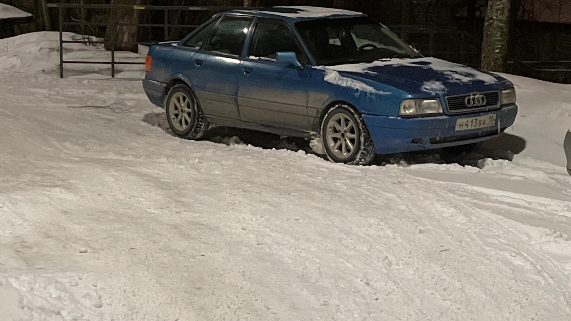 Автомобиль госномер Н413ВА10