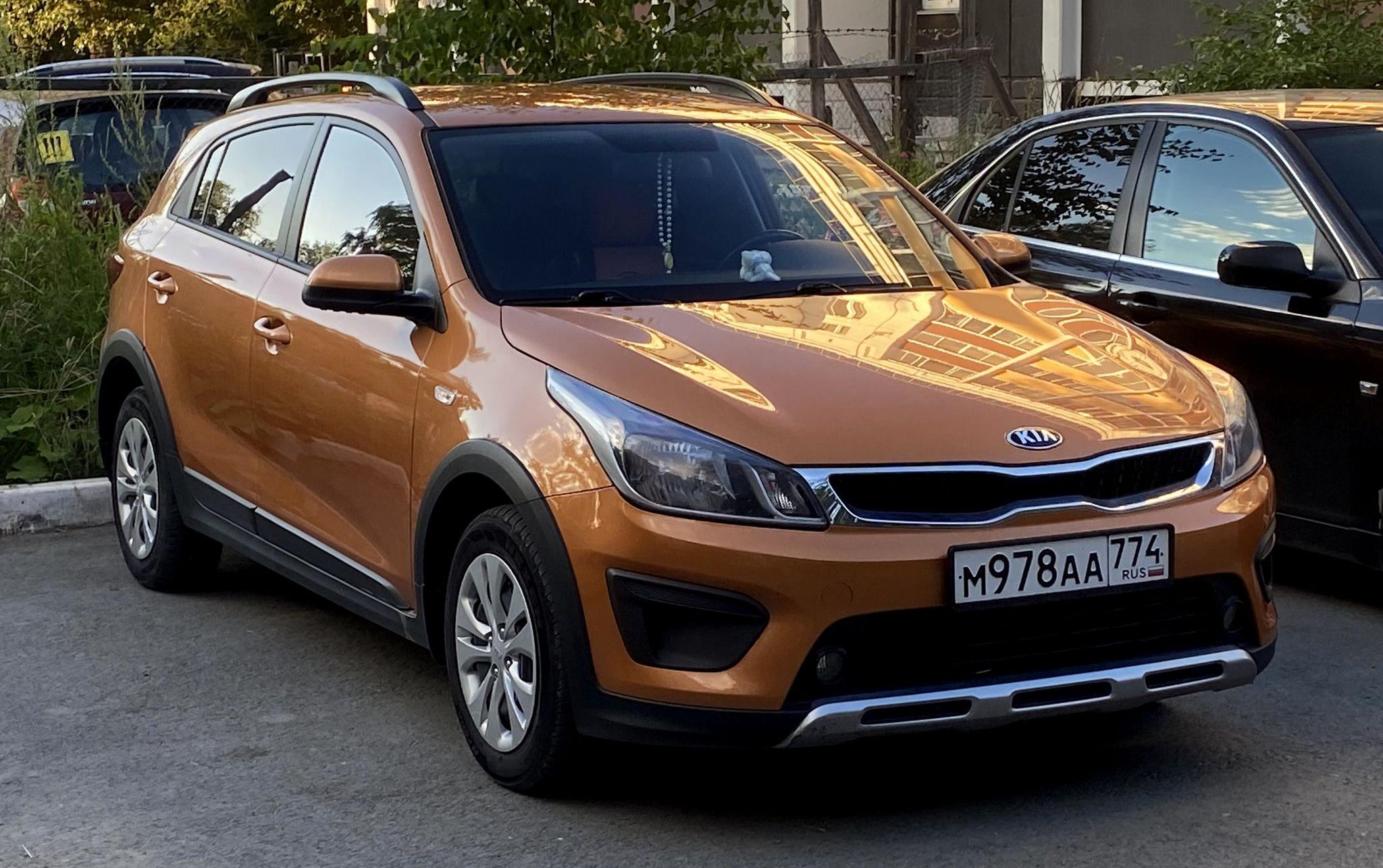 Автомобиль госномер М978АА774