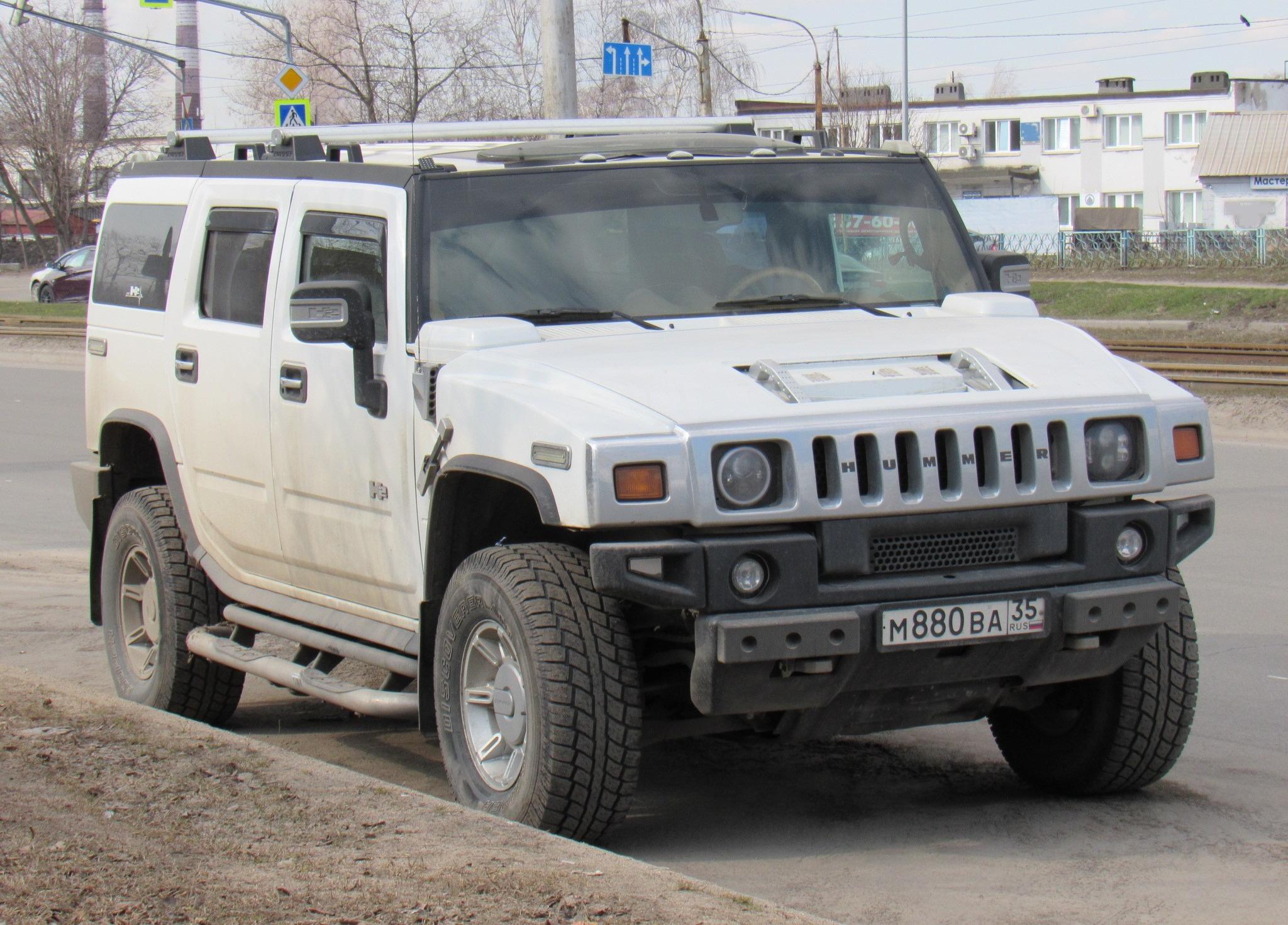 Автомобиль госномер М880ВА35