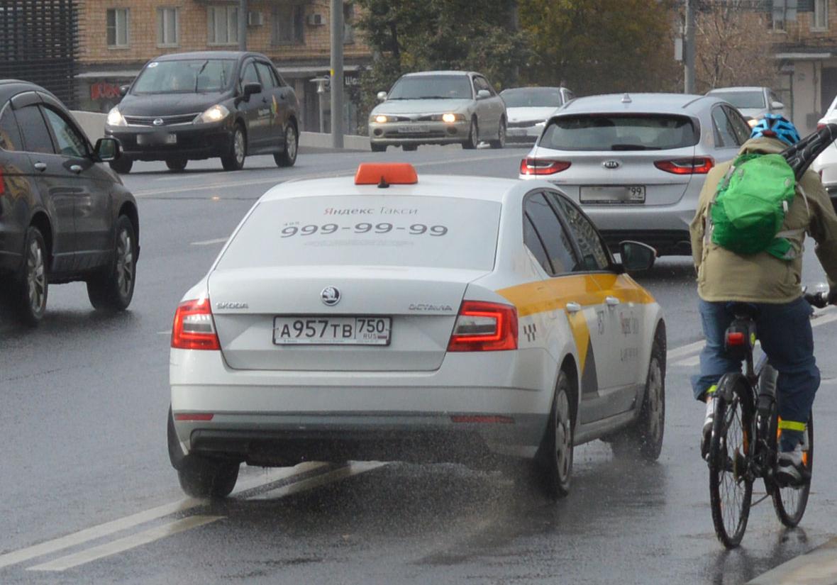 Автомобиль госномер А957ТВ750