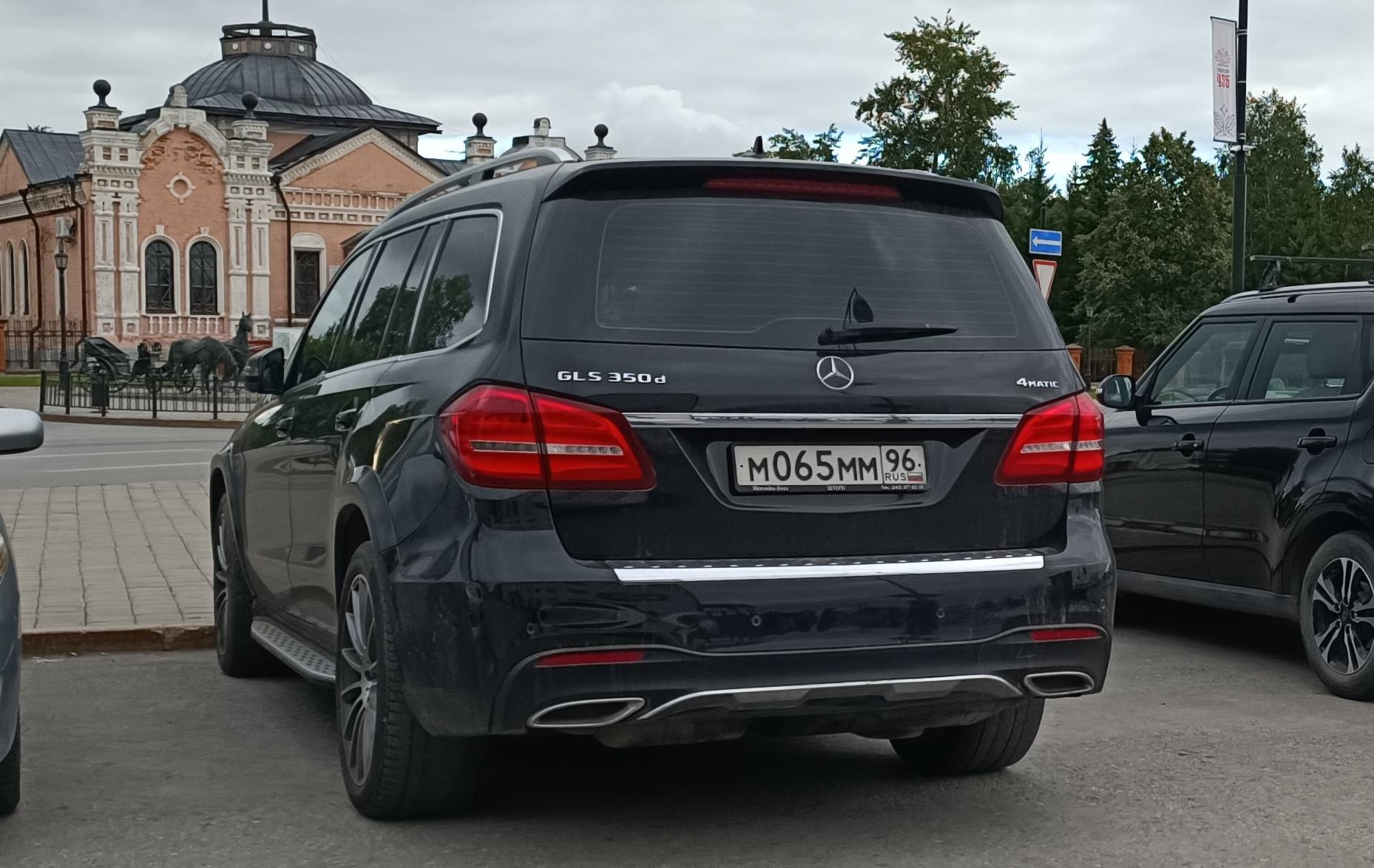 Автомобиль госномер М065ММ96