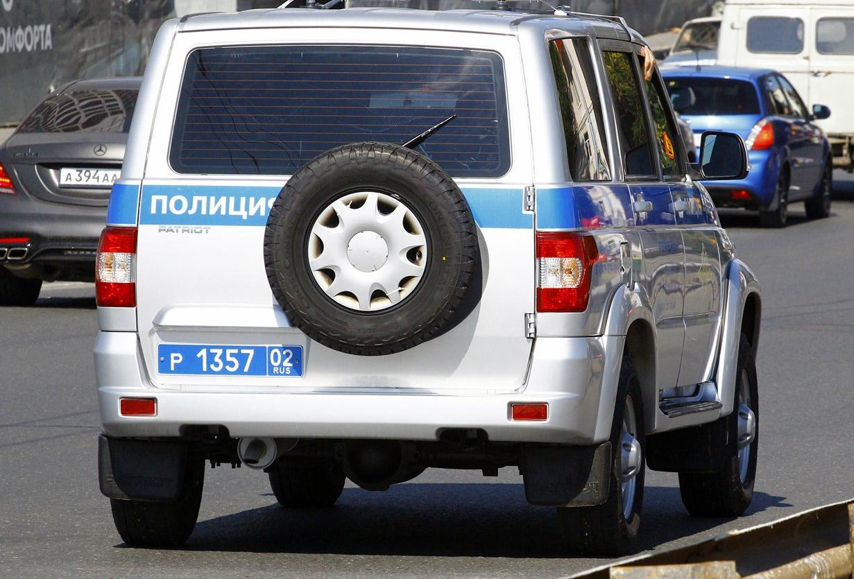 Автомобиль госномер Р135702