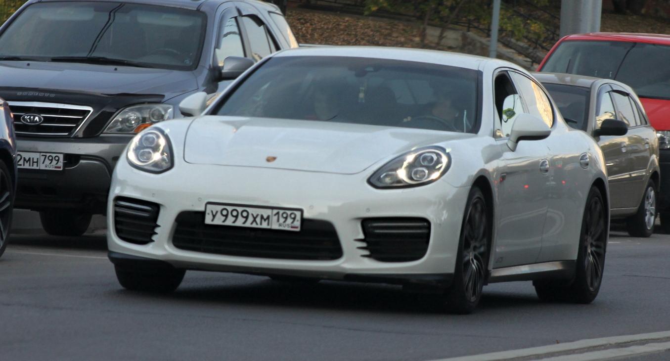 Автомобиль госномер У999ХМ199