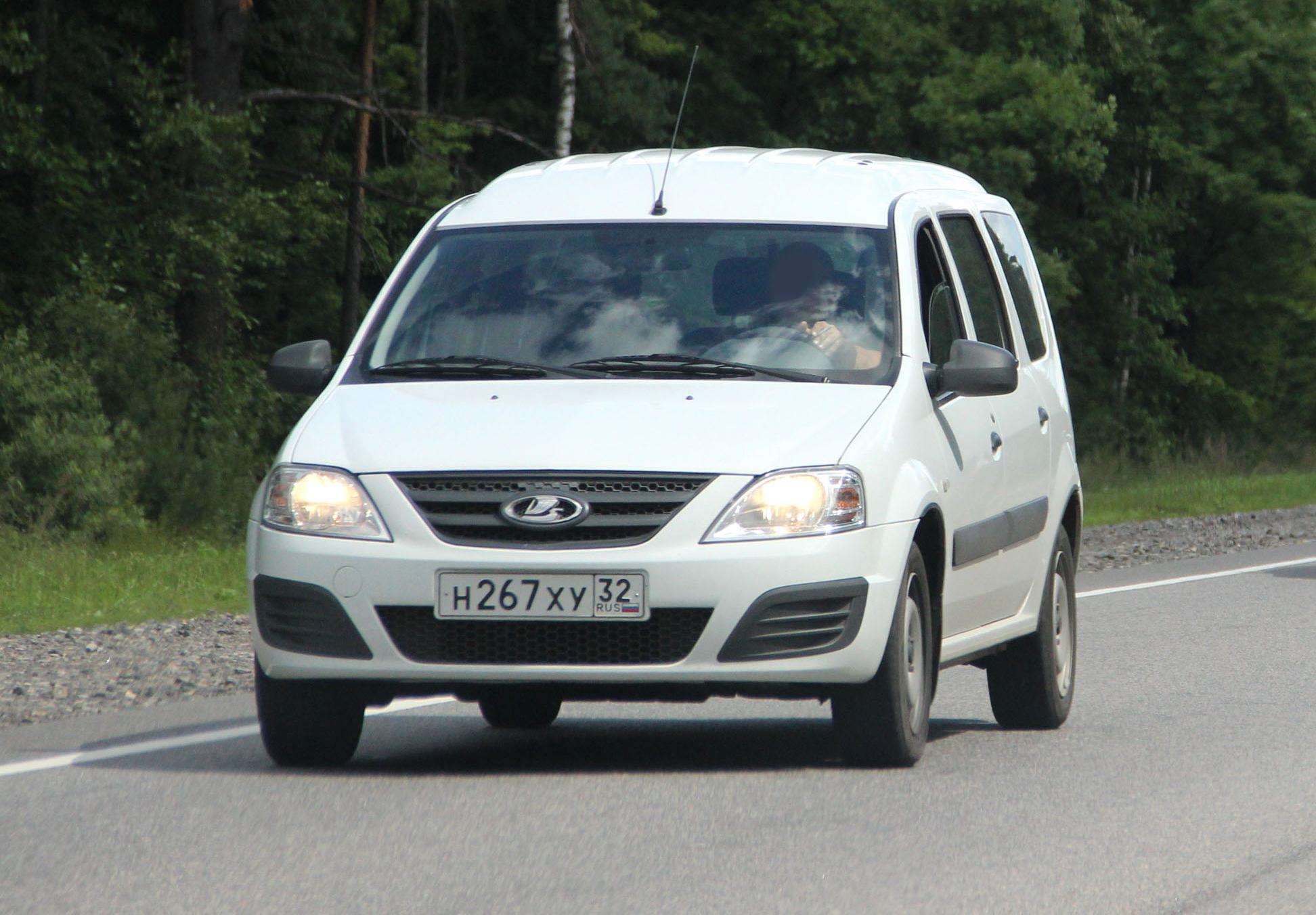 Автомобиль госномер Н267ХУ32
