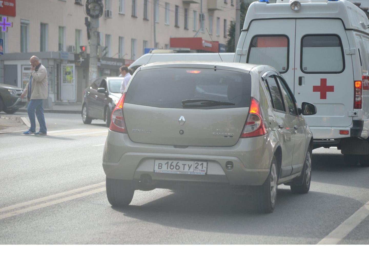 Автомобиль госномер В166ТУ21