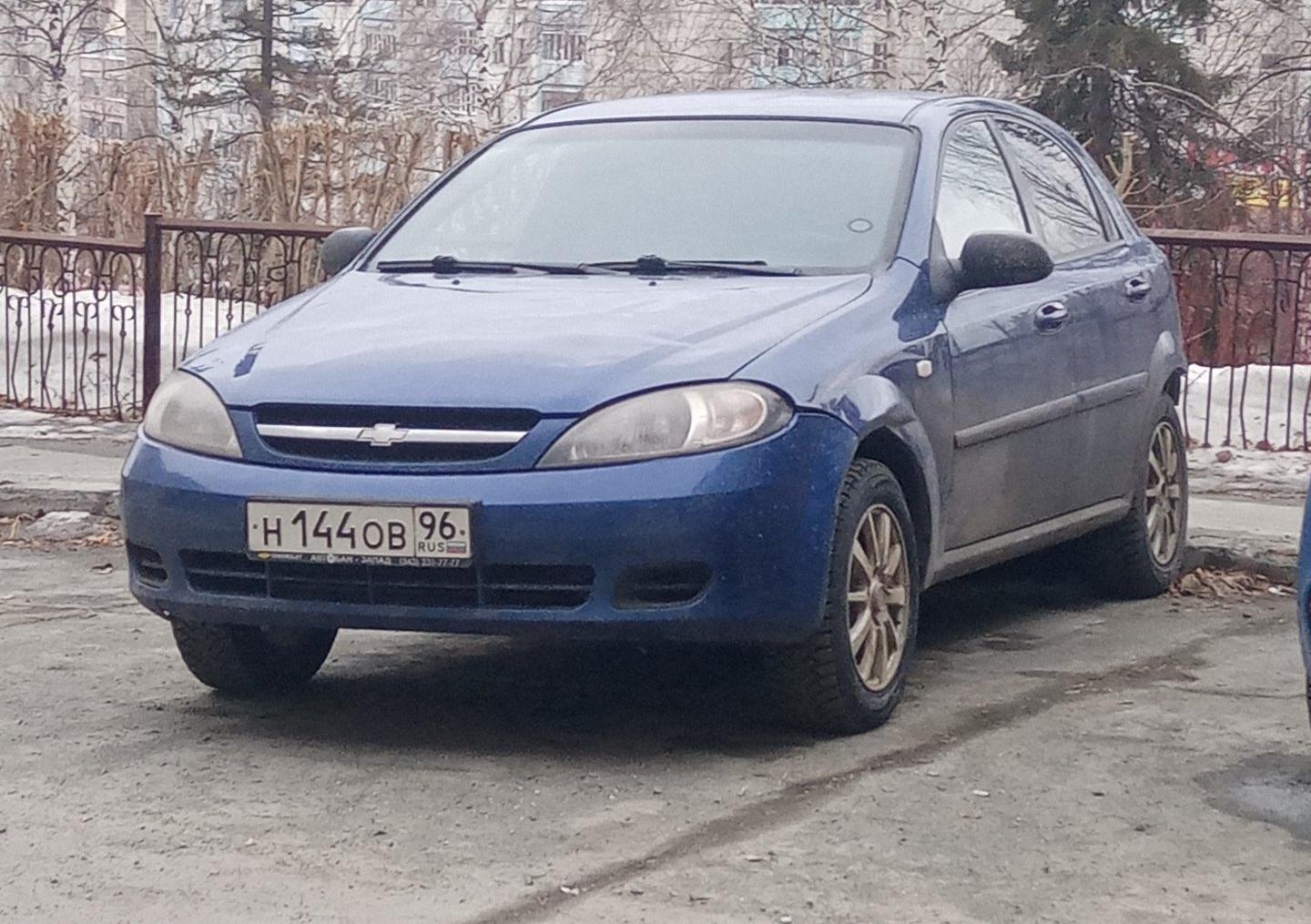 Автомобиль госномер Н144ОВ96