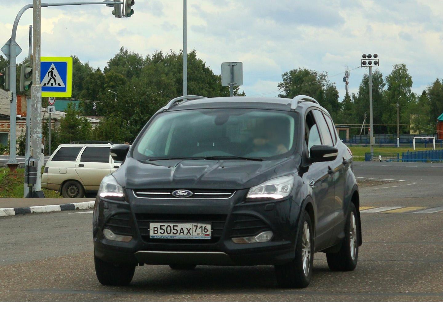 Автомобиль госномер В505АХ716