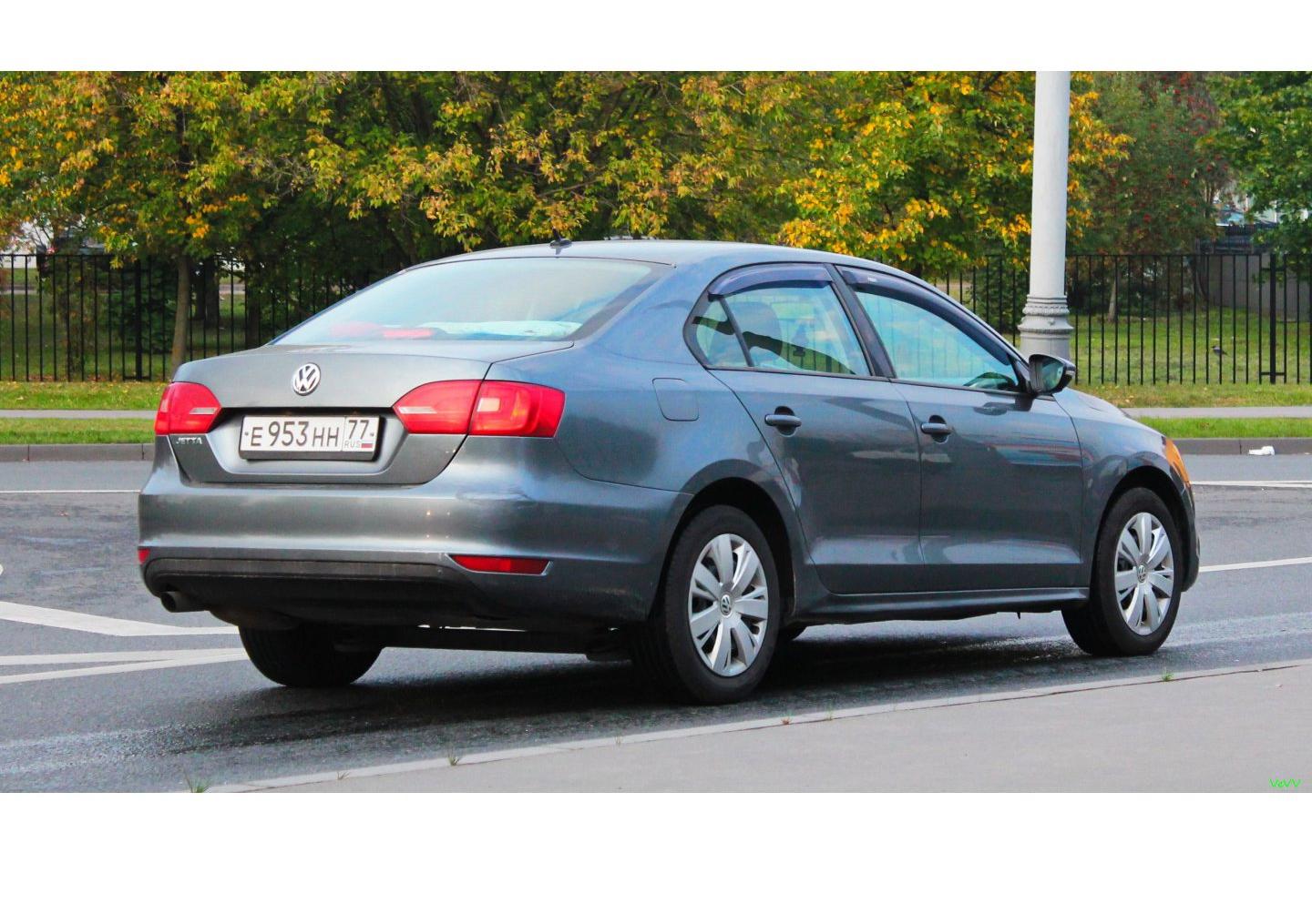 Автомобиль госномер Е953НН77
