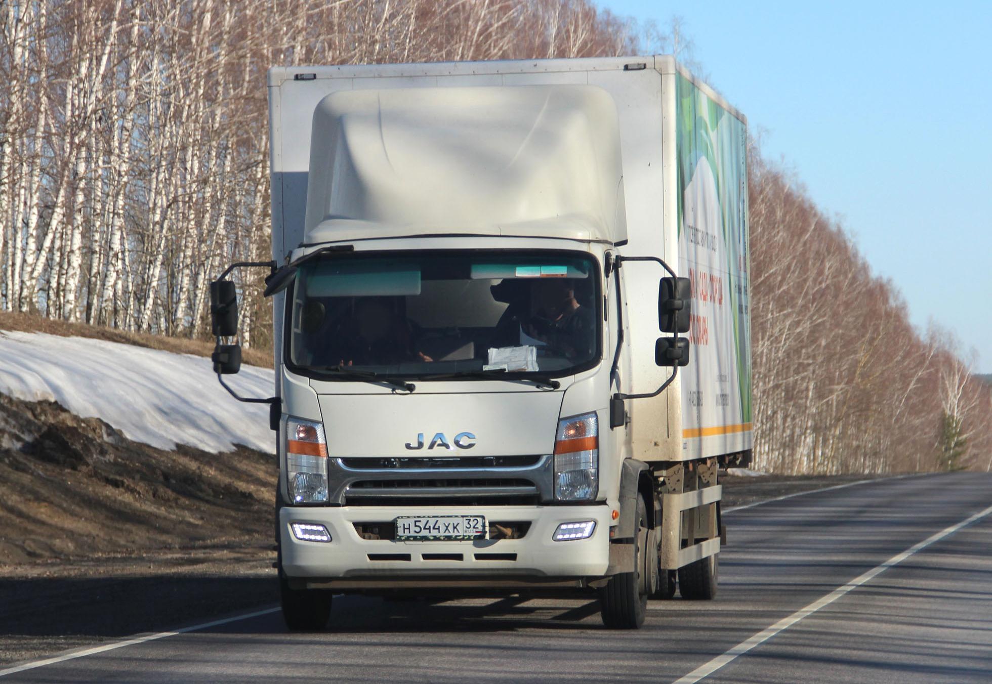 Автомобиль госномер Н544ХК32