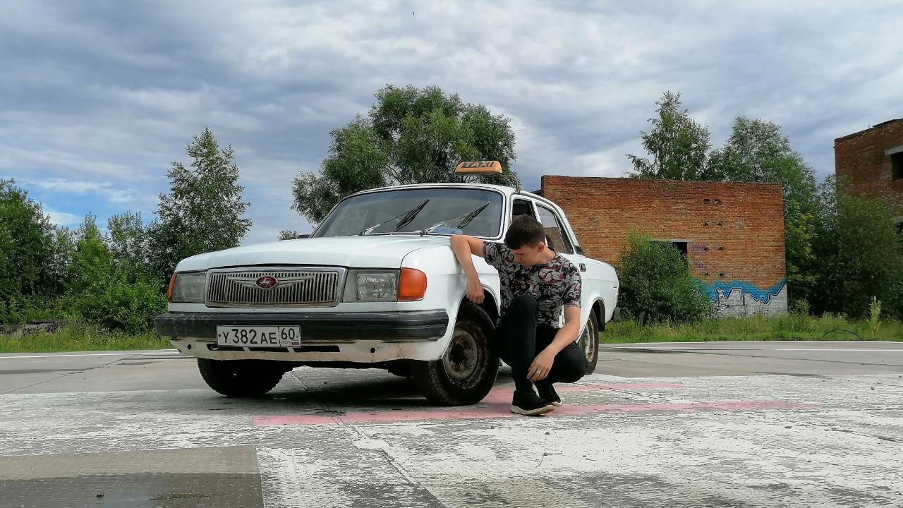 Автомобиль госномер У382АЕ60