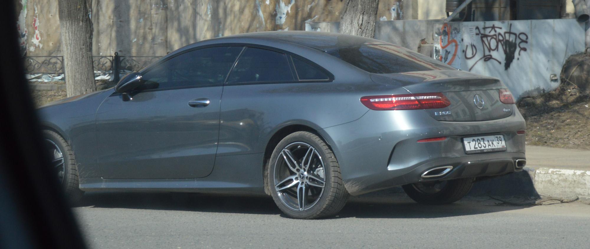 Автомобиль госномер Т283АК39