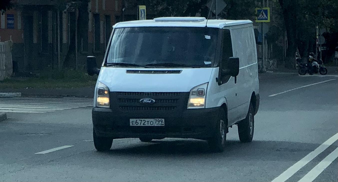 Автомобиль госномер Е672ТО799