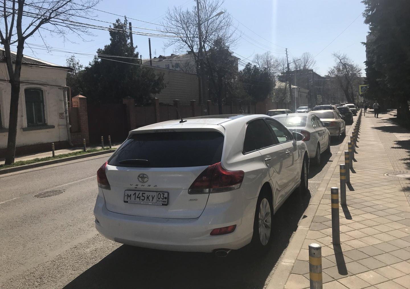 Автомобиль госномер М145КУ03