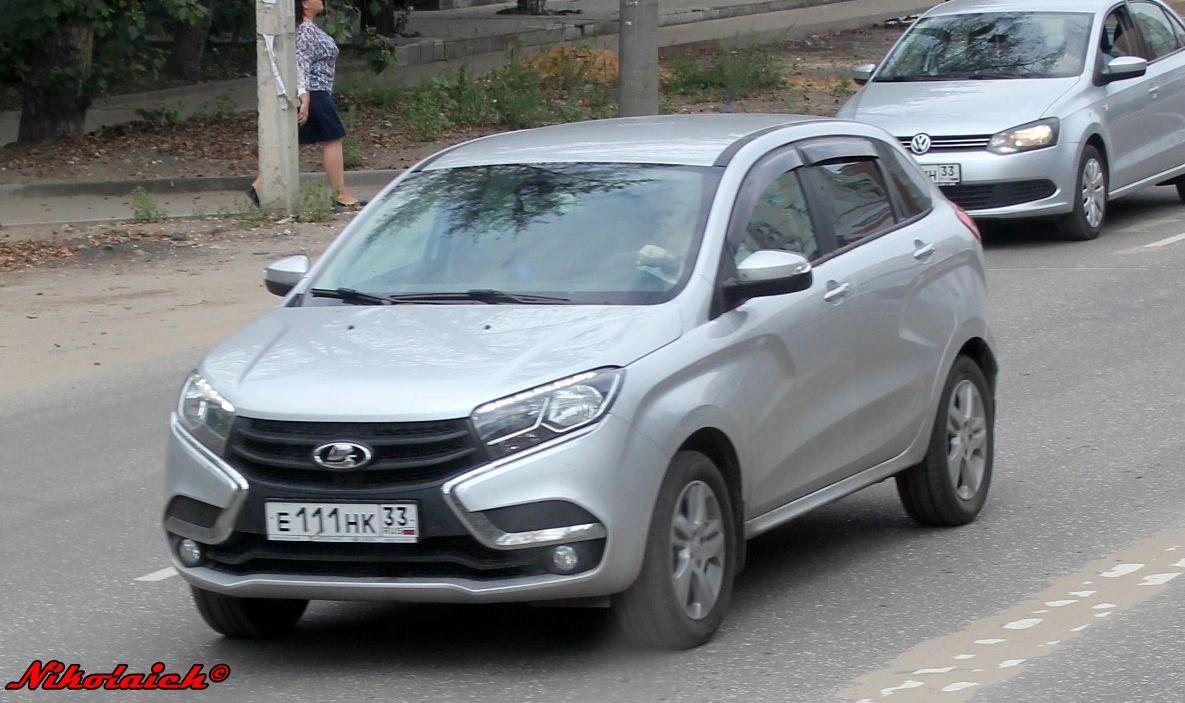 Автомобиль госномер Е111НК33