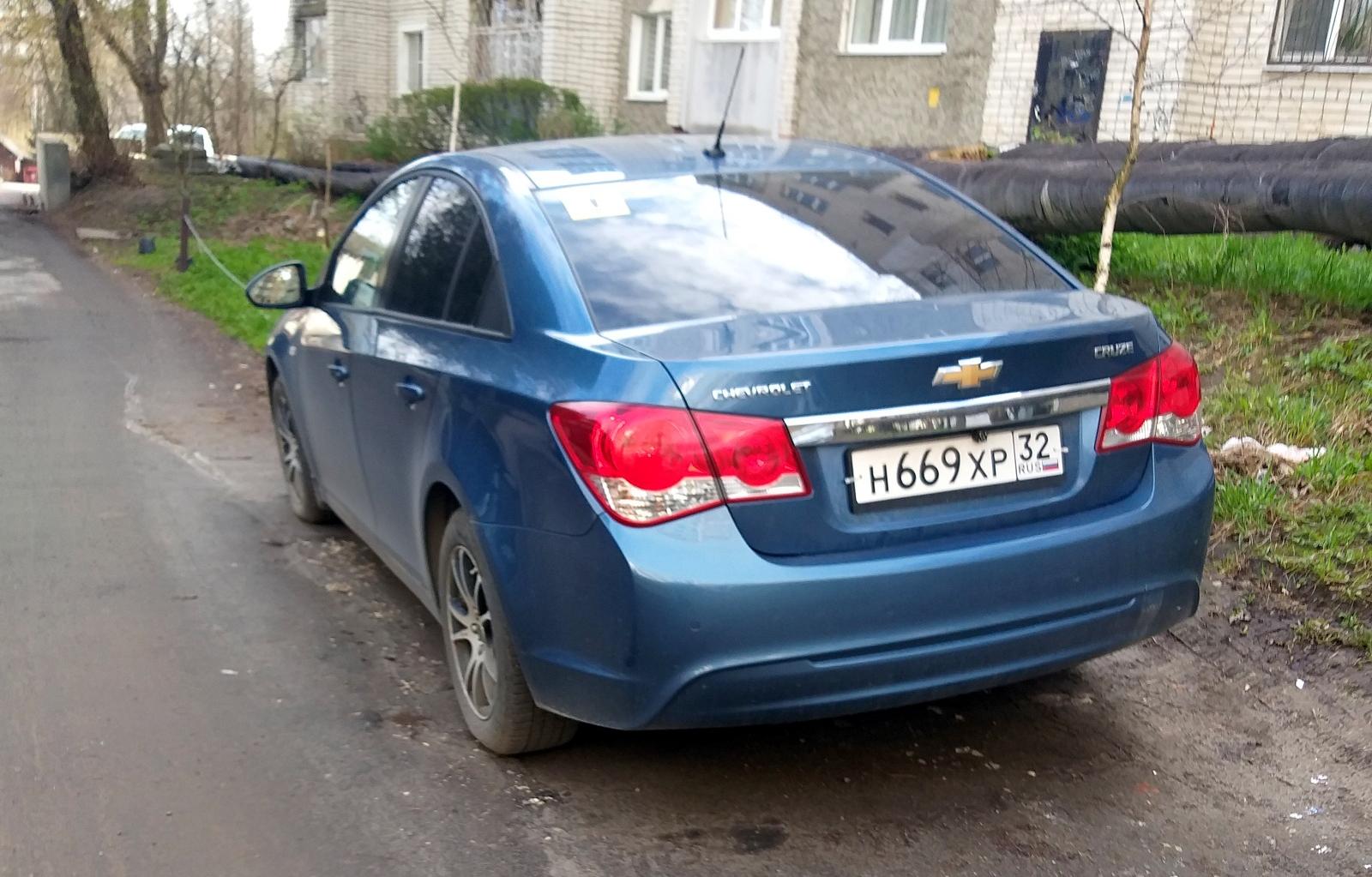 Автомобиль госномер Н669ХР32
